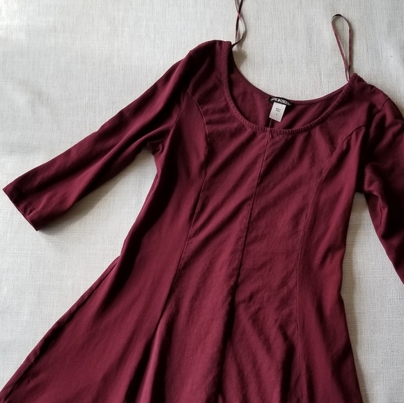 Joe Boxer Burgundy 3/4 Sleeve Skater Dress - Picture 7 of 10